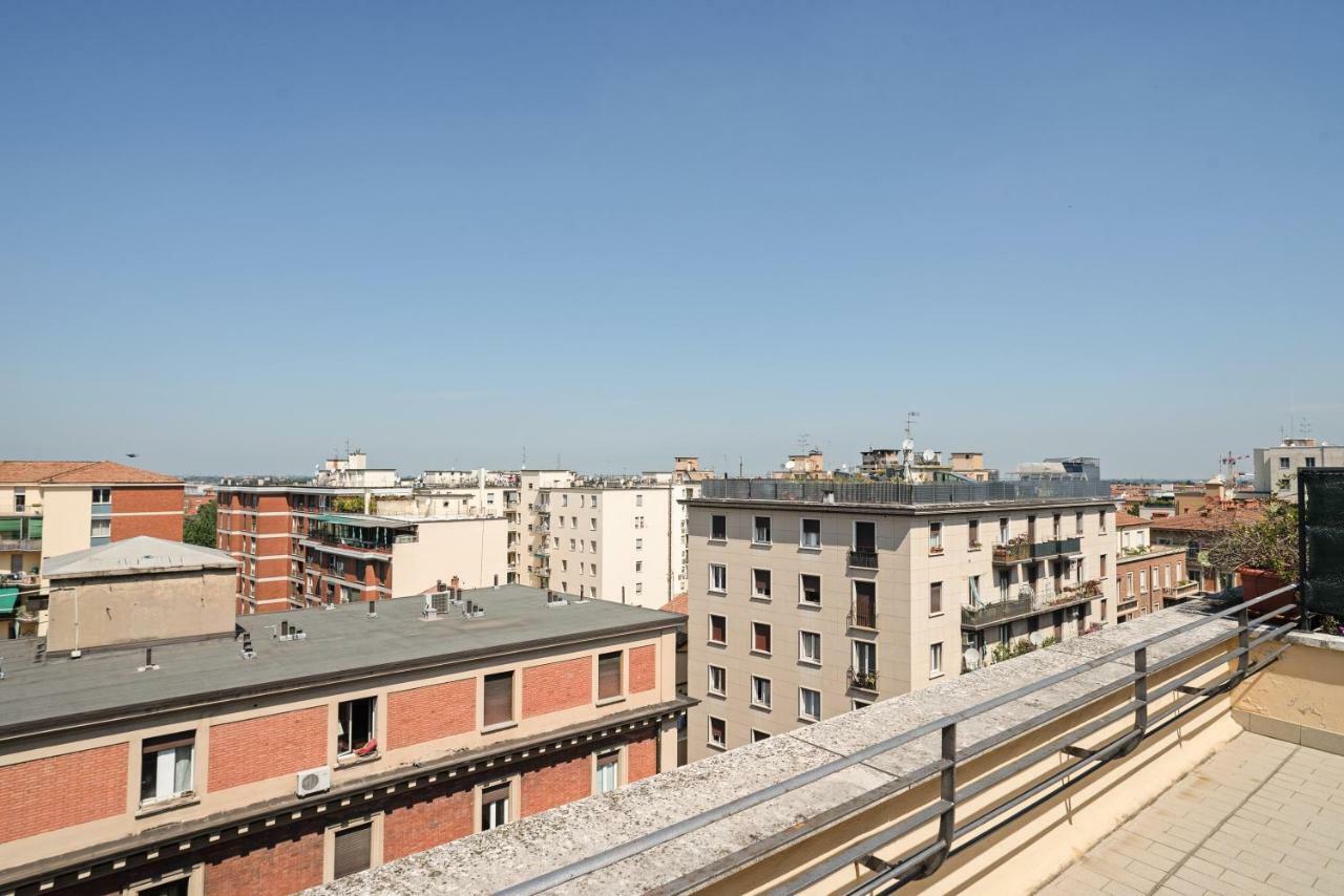 Bologna Railway Station Flat Apartment Bagian luar foto